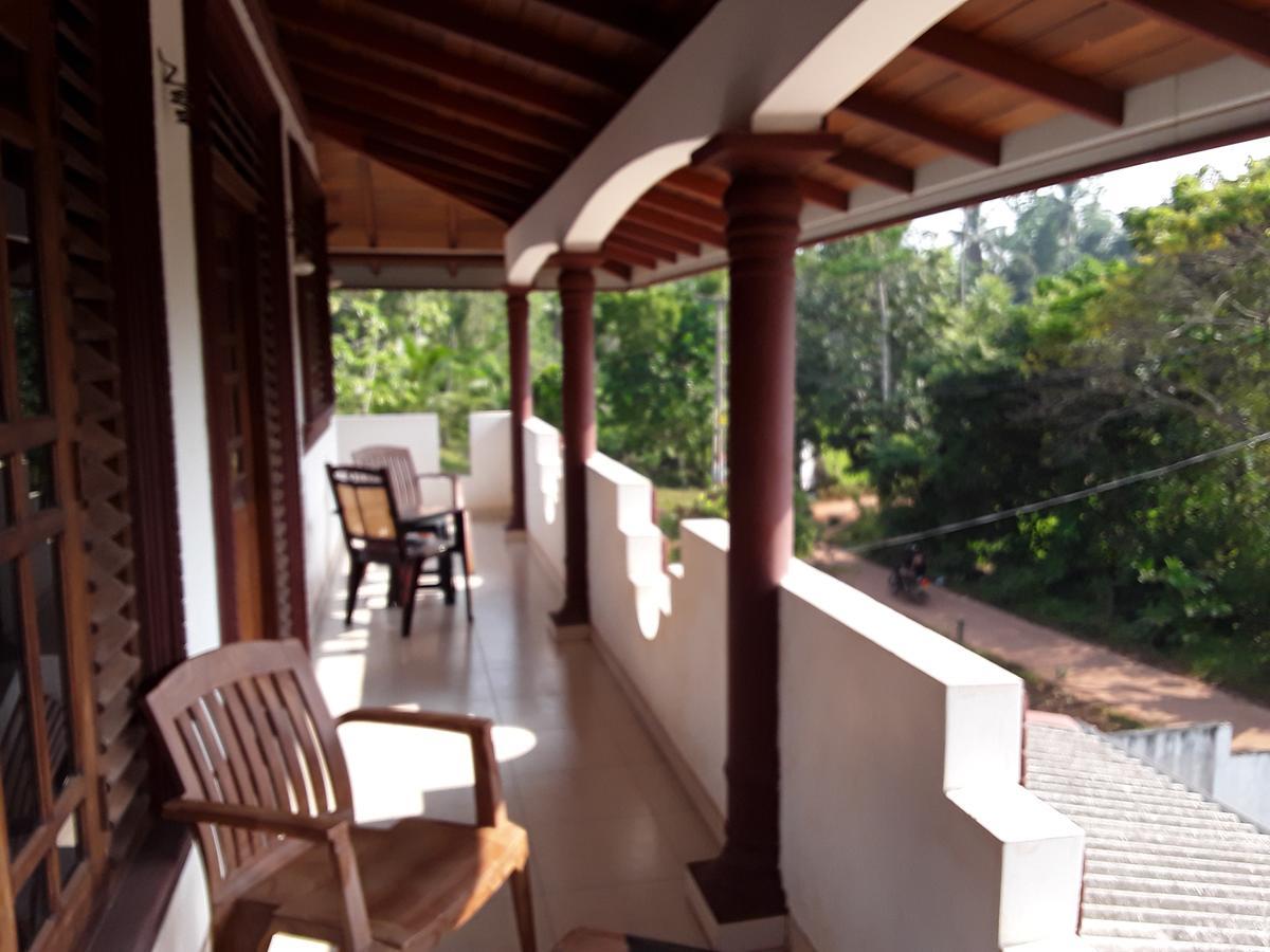 Darshani Hikka Villa Хиккадува Экстерьер фото